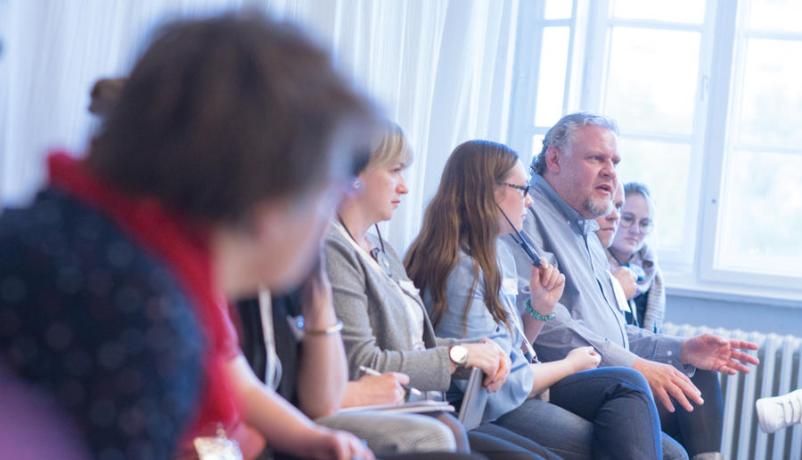 How to deal with a difficult past? How to deal with a difficult past? – Fachseminar
