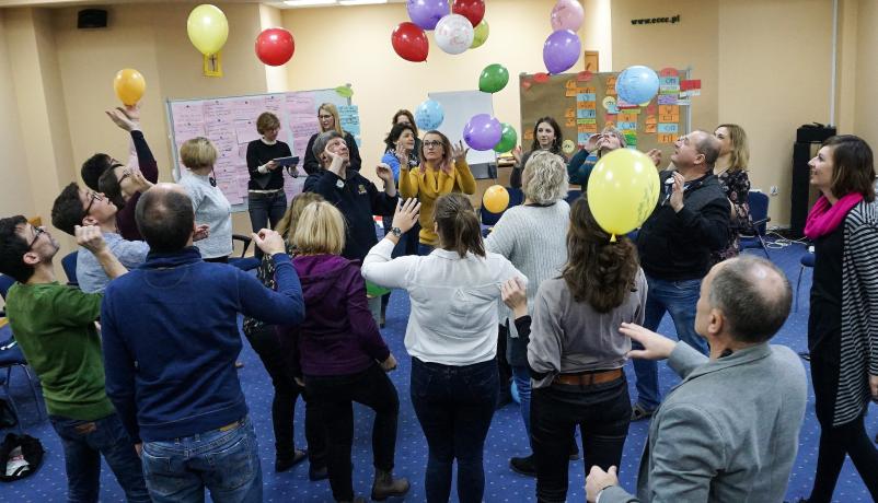 Autonomie des Einzelnen und Zusammenarbeit in der Gruppe Autonomie des Einzelnen und Zusammenarbeit in der Gruppe
