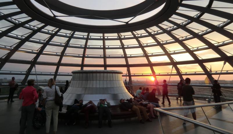 Unter der Kuppel des Reichstagsgebäudes