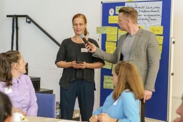 Vorstellung von Arbeitsergebnissen des World-Café 