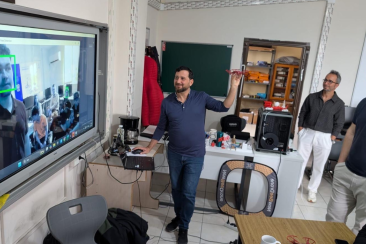 Eine Drohnenkamera erkennt Bilddaten - hier ein Gesicht