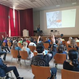 Osteuropa-Expert*innen besuchen Schulen in Berlin