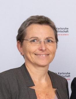Kristin Bischoff, Projektleiterin der Eberhard-Schöck-Stiftung in Baden-Baden