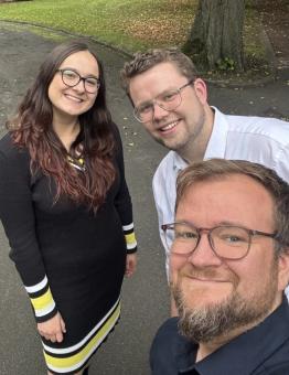 Gruppenfoto der Autoren der Safguard Toolbox: Agata Piluszczyk, Gregor Christiansmeyer und Stefan Beckmann (v.l.n.r.)