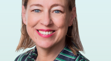 Porträt von Karin Scheichl, Deutsch-Französisches Jugendwerk (DFJW)